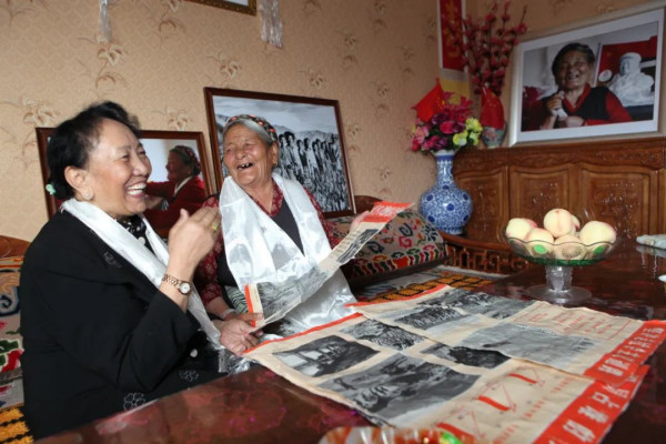 翻身农奴把歌唱:两位西藏女儿翻天覆地的人生故事