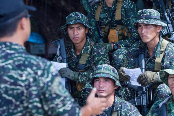 高戈里:怎样加强对台军的政治工作?