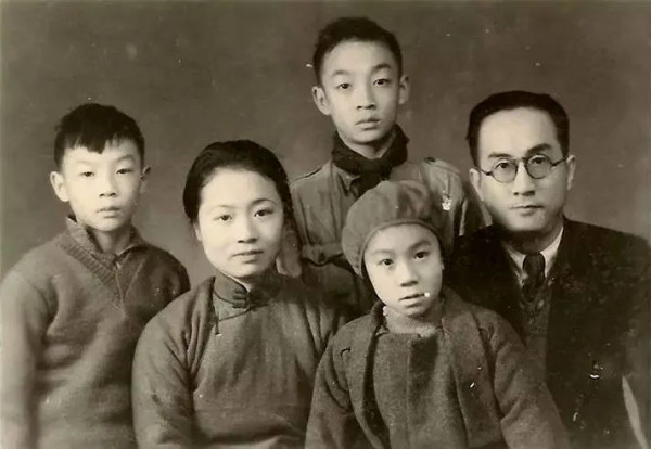 邹家华：我的父亲邹韬奋